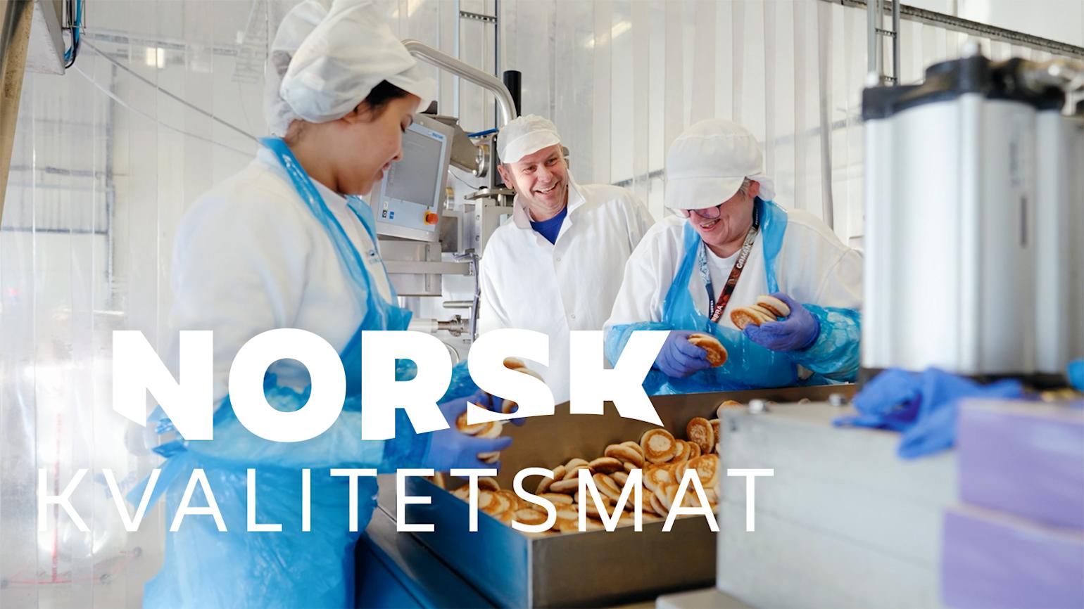 Norsk Kvalitetsmat - Glade medarbeidere med fiskekaker