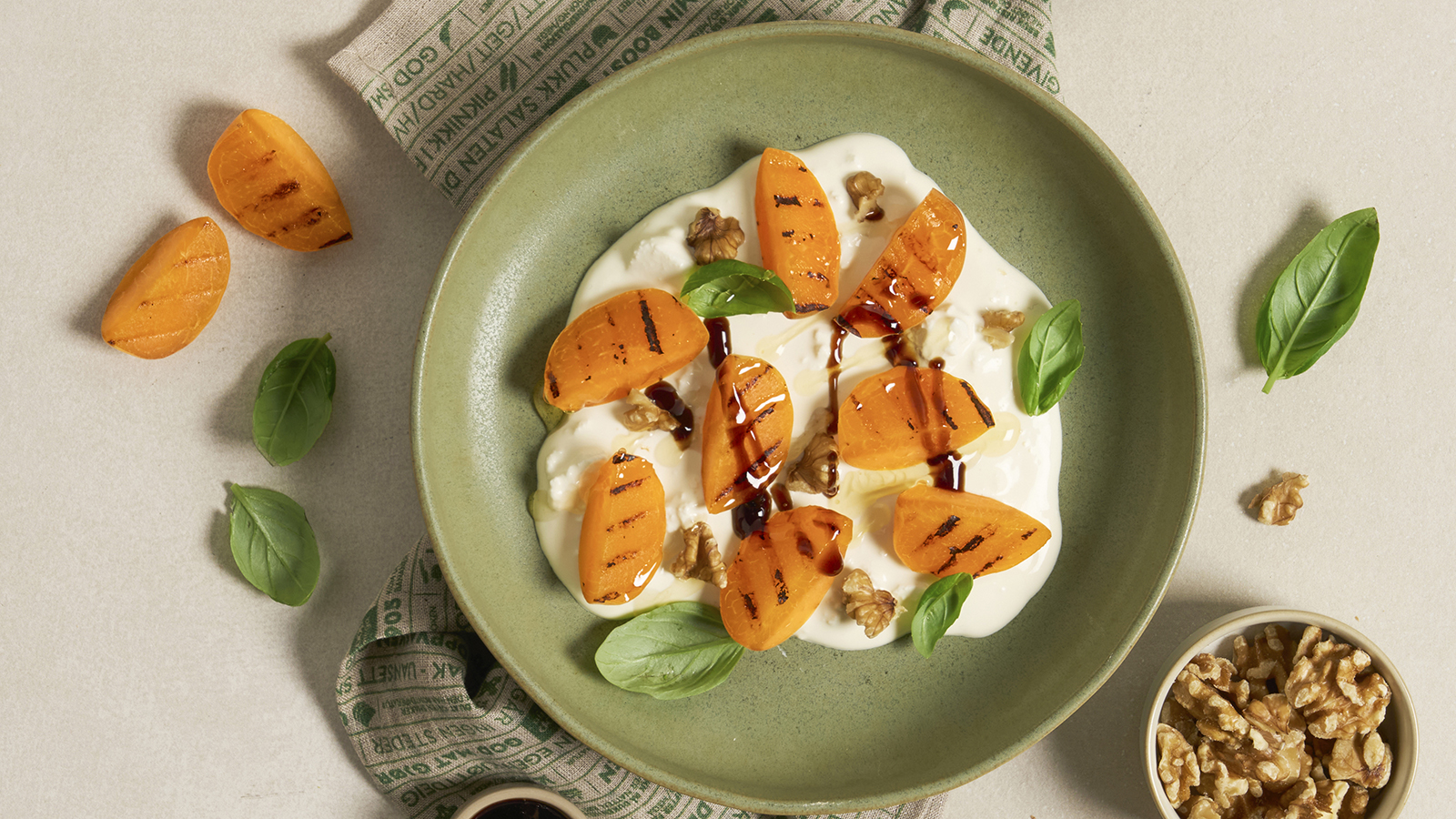 Grillet aprikos med pisket feta