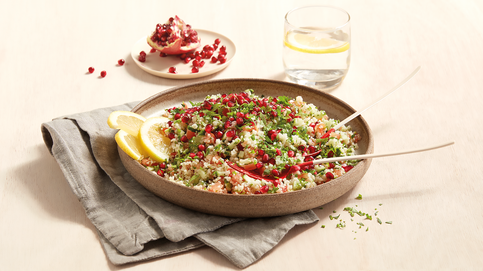 Tabbouleh med granateple og persille