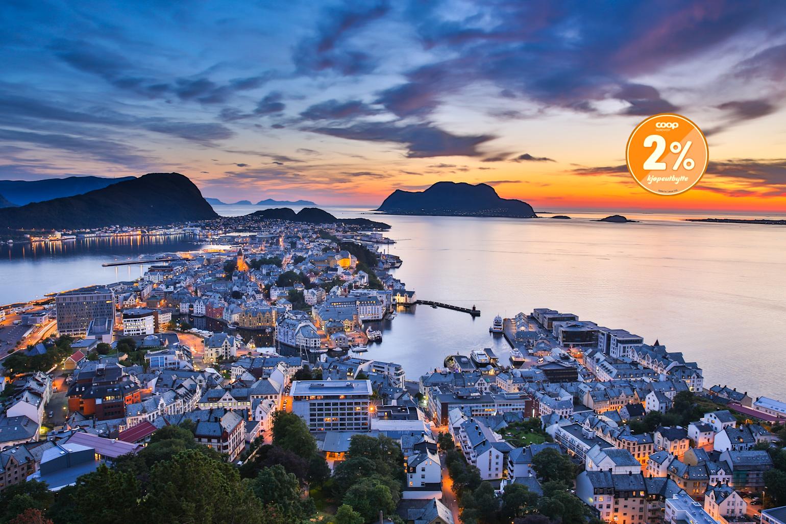 Ålesund by night