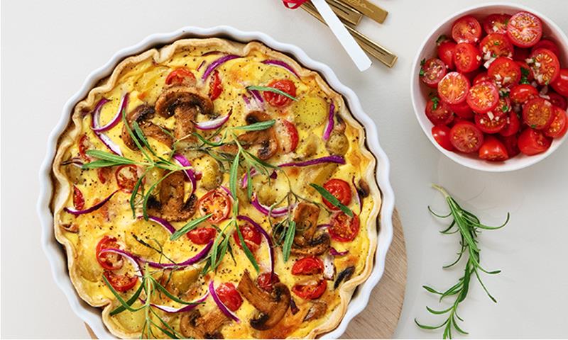 Vegetarpai med tomatsalat