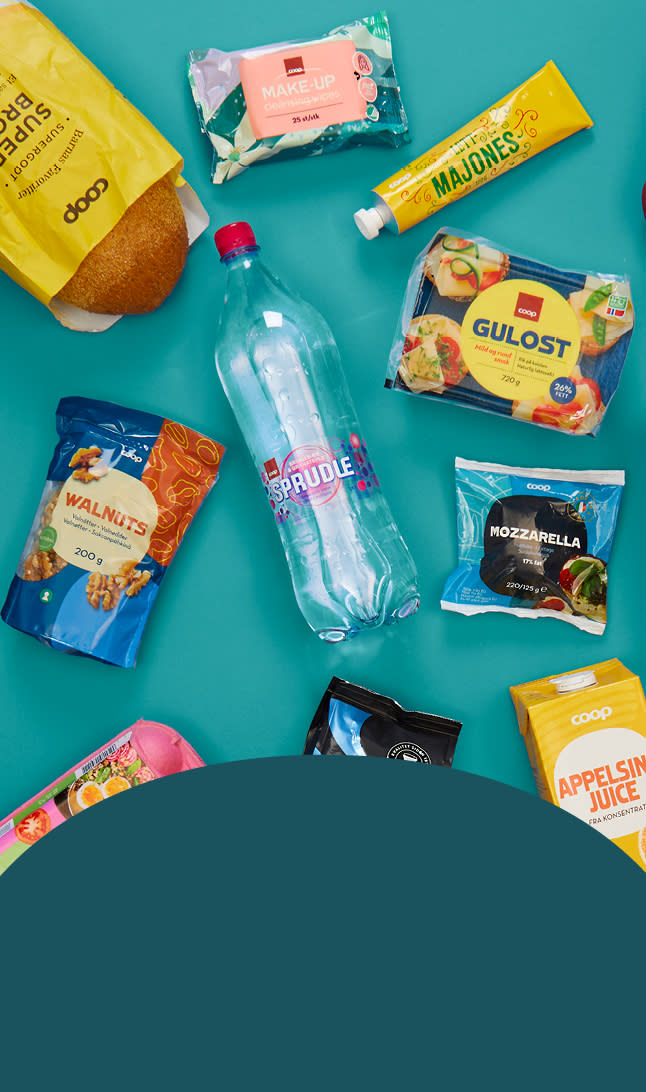 En rekke forskjellige produkter fra Coop – som egg, kjøttdeig, mozzarellaost, brød og mer.