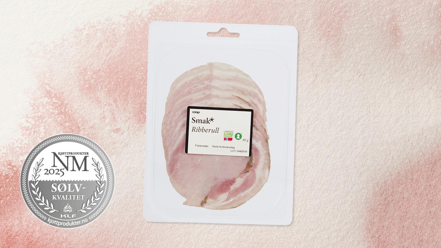 Smak* Ribberull, sølvmedaljevinner i NM i kjøtt 2025, på akvarellbakgrunn.