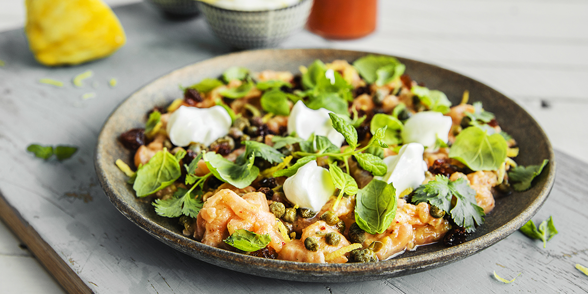 Laks med aubergine og harissa