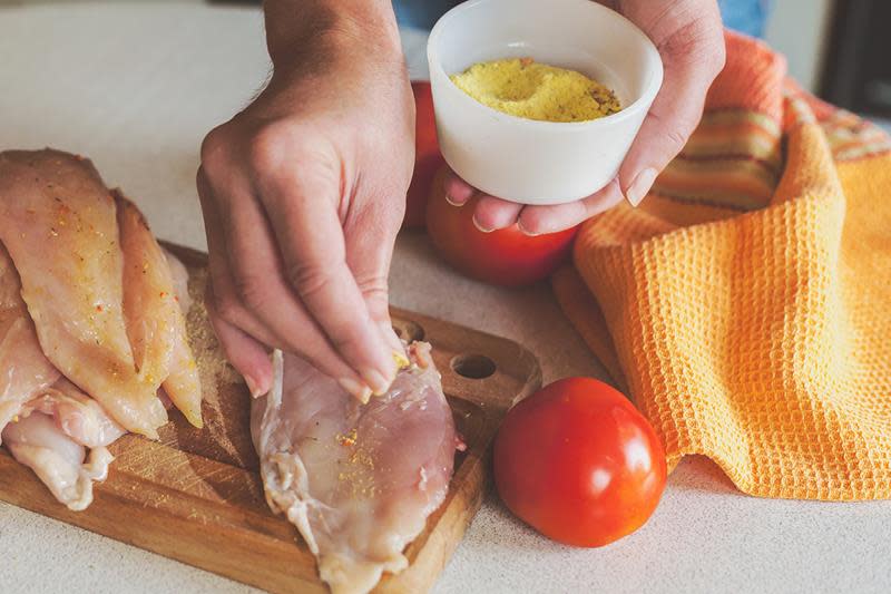 Artikkel -Slik steker du kylling riktig Image