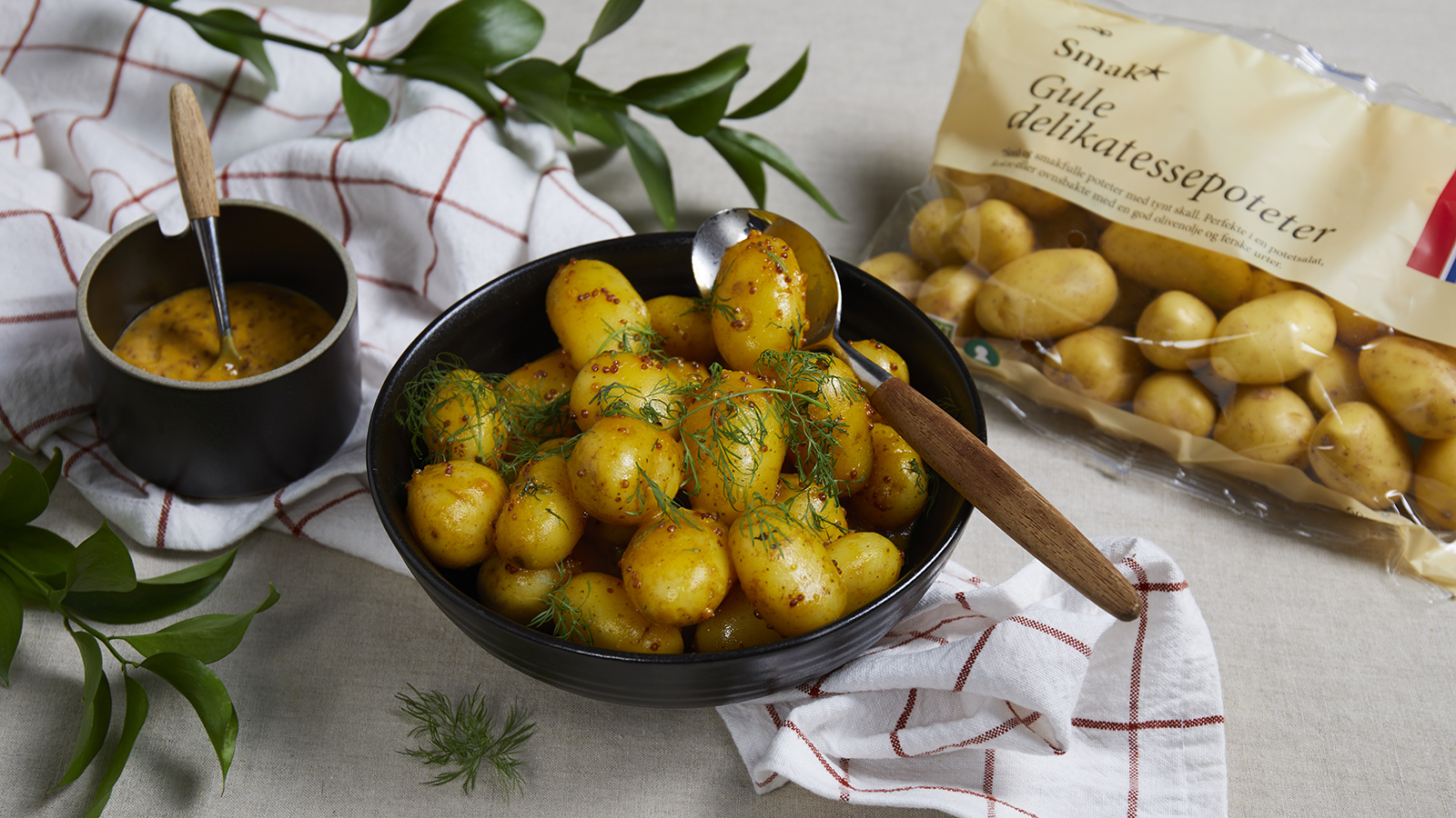 Delikatessepoteter med sennep, honning og dill