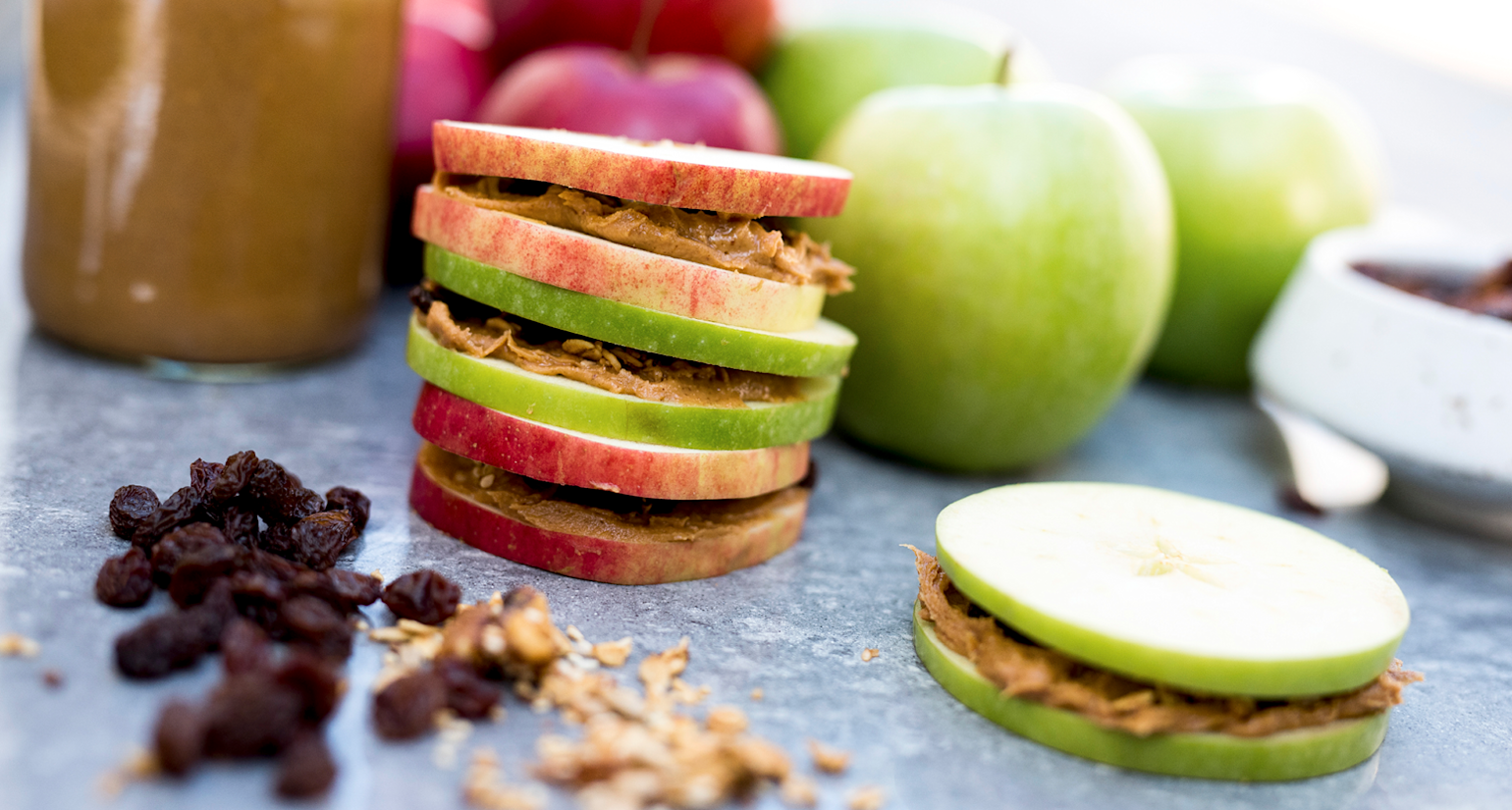 Prix sommeravslutning. Epler, rosiner og nøtter.