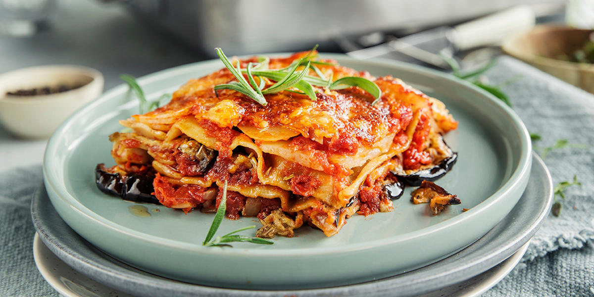 Saftig vegetarlasagne med aubergine og rosmarin