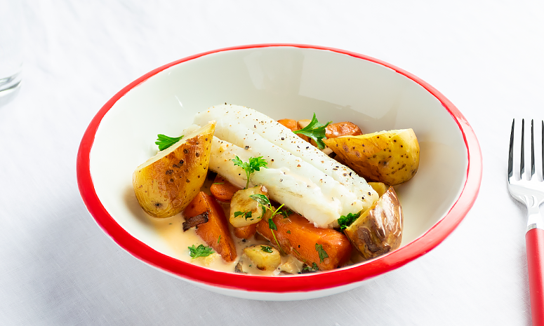 Torsk med ovnsbakte rotgrønnsaker og fiskesaus