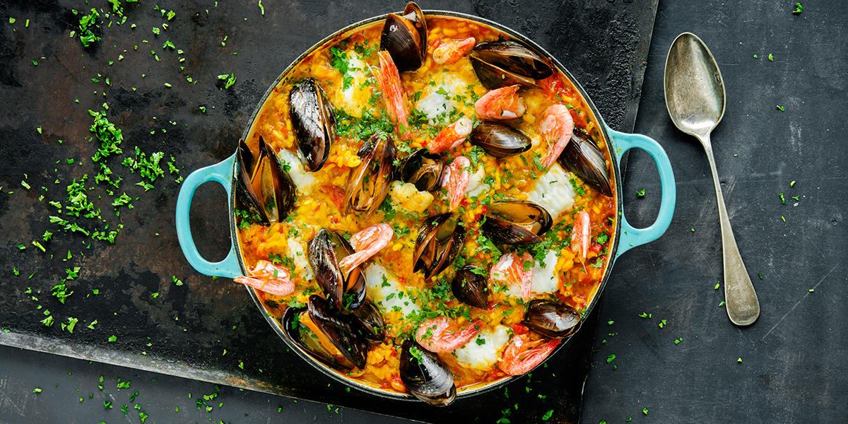 Paella med skalldyr og norske råvarer