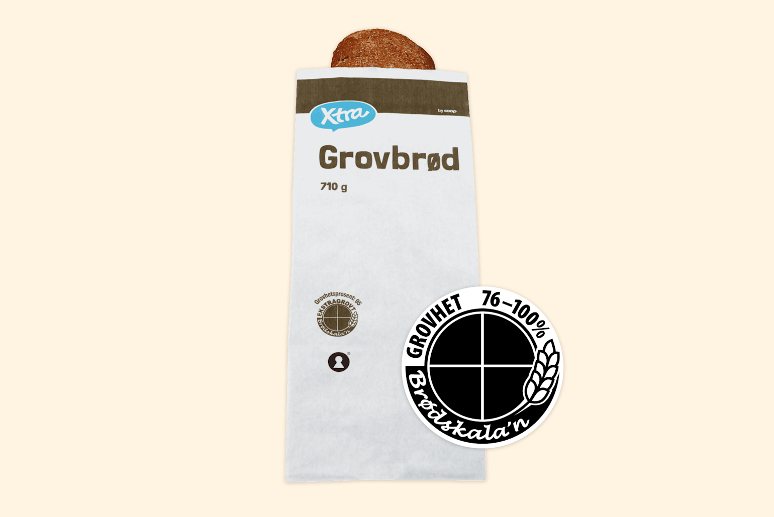 X-tra grovbrød i hvit brødpose med brød stikkende ut