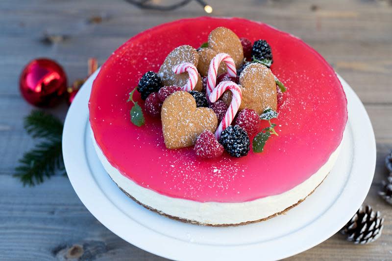 Ostekake med pepperkakebunn