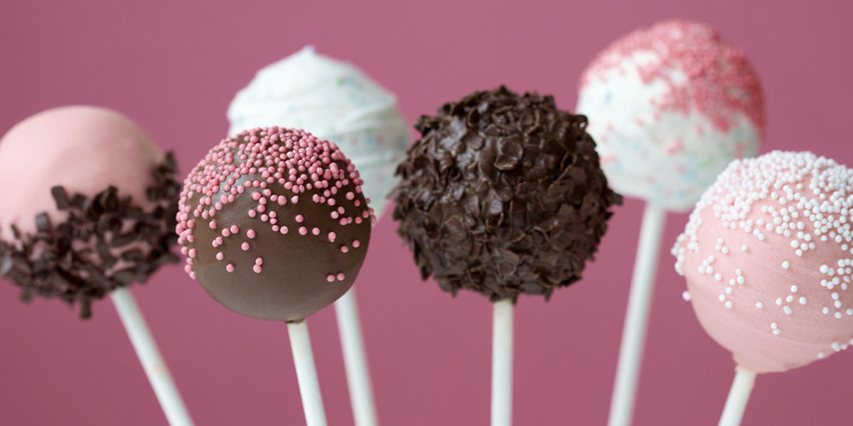 Gi nytt liv til kakerestene med cake pops